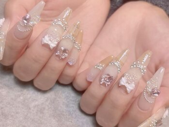 ナインカラット 神田店(9 Carats)の写真/【スカルプ＆チップ対応◎】成人式デザインも持ち込みOK♪パーツ種類500以上＆つけ放題！理想の指先が叶う