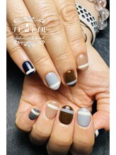 チヒロネイル/秋色カラーでボーダーネイル