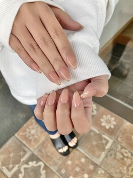 サフィールネイルサフィールネイル(Saphir nail)/ワンポイントストーン