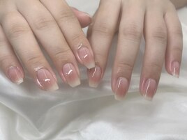 くすみピンクチークネイル