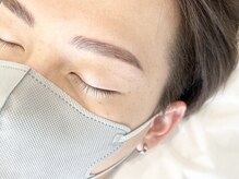 リラ(Lyra)/メンズブロウリフト