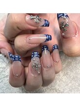 ユナ(YUNA)/フレンチネイル