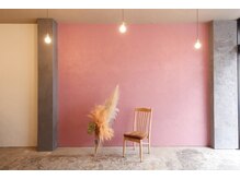 ラナネイル(lana.nail)/ピンク壁がポイントです◎