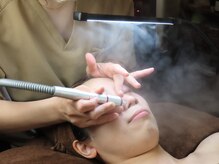 プライベートサロンイムエ(Private Salon IMME.)の雰囲気（《ハイドロスキン》しっかりライトアップ、毛穴汚れ見逃さない！）