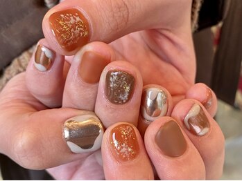 カーティシーネイルズ(curtisii NAILS)/