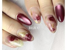 大人かわいい中にも色気や上品さのあるネイルデザインが得意です