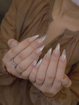 アンミーネイル 新宿(Anmi Nail)の写真/《亀裂/ひび割れ/爪が弱い/短め等のコンプレックス解消♪》自然な長さ出し×抜群の再現力で理想の指先に☆