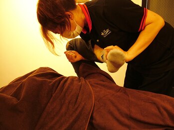 スマイルハンド 大阪駅前第2ビル店/腰脚ストレッチ