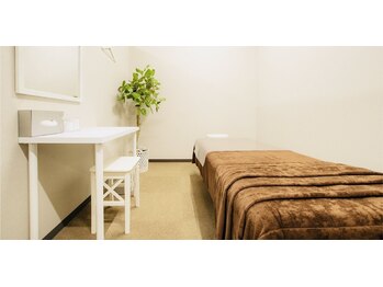 小顔フェイスラボ 伊勢店(小顔FaceLabo.)/半個室でゆったりと♪