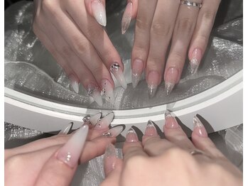 ラヴェル アール(La Bell R)/全おまかせでアシメネイル