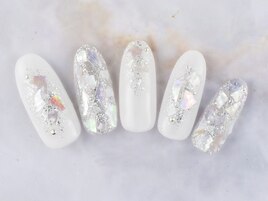 ホワイト×シェルネイル