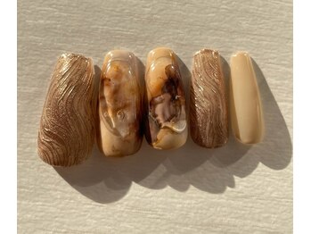 ナナハチ(78)/ニュアンスネイル