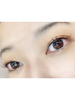 ナチュラル上品な目元にしたい