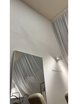 ボンボンビューティースタジオ 麻布十番店(BONBON BEAUTY STUDIO)/