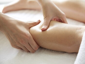 距骨サロン 渋谷道玄坂店の写真/【渋谷駅徒歩7分】立ち仕事や日々の負担で疲れた足や気になる冷えむくみを解消<距骨調整コース￥6,600～>