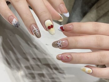 ミュウミュウ(miumiu)/冬限定ネイル特集