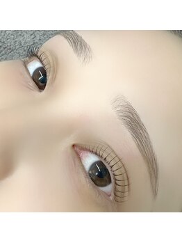 リー(Re:)の写真/【まつげパーマ×眉ワックス】の同時施術で一気に垢抜け☆自分では難しい眉のお手入れはプロにお任せ♪