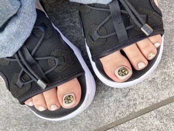 ノヴァ(Nova)/ニコちゃんネイル