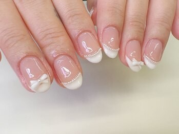 クリームスタジオ(CREME STUDIO)/白パールフレンチ