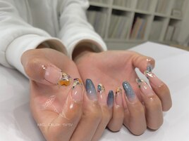 フラワーフレンチネイル