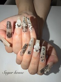 3Dフラワーにピアス
