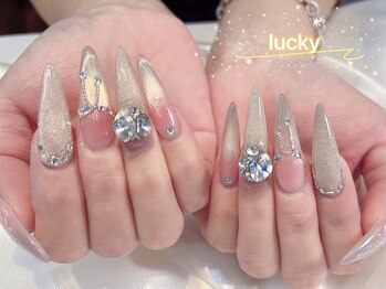 ラッキー(Lucky)/INSネイル