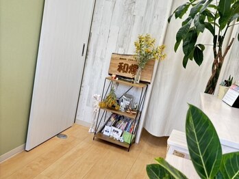 和燈の写真/【女性施術者による女性専用サロン】女性ならではのお悩みもお気軽にご相談ください!美容鍼/ピラティス