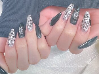 ユリネイル(YULI.NAlL)/