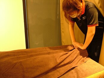 スマイルハンド 大阪駅前第2ビル店/腰脚ストレッチ