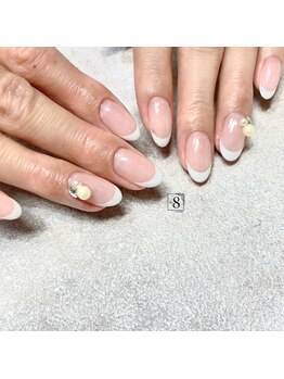 ナンバーエイト(No.8)/定番白フレンチ☆