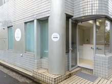 ロム フローラ 天王町店(Rom Flora)の雰囲気（丸い看板がお店の目印です◎）