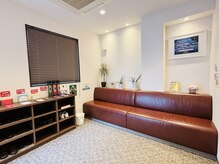 タイコ接骨院 栄本店/【待合室】