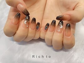 黒グラデーションネイル