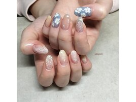 アシンメトリーニュアンスネイル