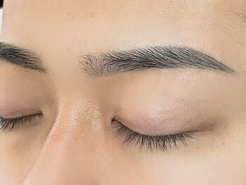 サオリー 天神店(SAOLEE)の写真/《眉サロンが初めてのメンズに☆》骨格や雰囲気に合わせてなりたい眉毛に♪左右差整え/間引き/毛量調整可◎