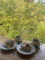 ホワイトニングショップ 旭川店 コーヒーを毎晩飲むので、月一の照射は欠かせません!