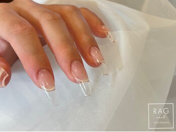 ラグ ネイル(RAG nail)の写真/【長さ出しができる圧倒的高技術サロン★】深爪や爪が小さい方も,指先をキレイに魅せるお爪を実現♪