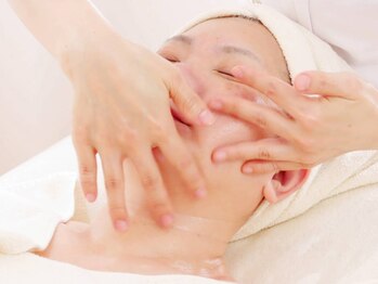 エステティック ハナ(Esthetic Hana)の写真/【エイジングケア】素肌美へ導く細胞活性フェイシャル