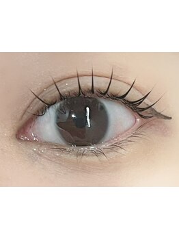 ナチュラル上品な目元にしたい