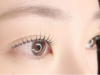 ジャニスアイラッシュ 白石店(JANIS EYELASH)の写真/今ナチュラル志向に大人気！多彩なロットで理想の目元に出会える☆【可愛い印象のまつげパーマ￥4980～】