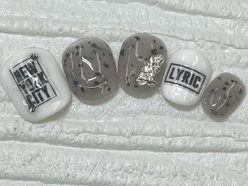 ハニービービー(Honey Bee Bee)/ダルメシアンネイル