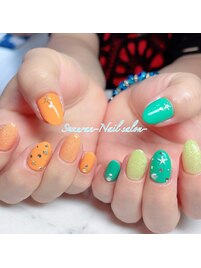 カラフル夏ネイル