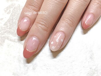 サロン ド メルシー(Salon de MERCI)/白ドット☆