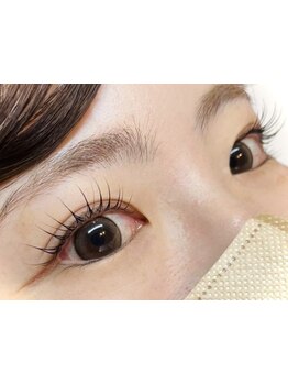 ナチュラル上品な目元にしたい