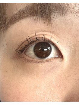 クプア(Kupu'a)/パリジェンヌラッシュリフト