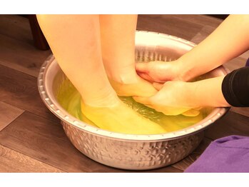 クサラ ハーン 堺筋本町店/◇足湯◇