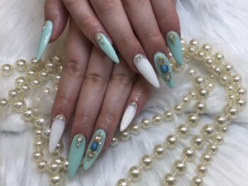 シュガープラム ネイル 横浜(sugar plum)/ジェルやり放題 [横浜/持ち込み]