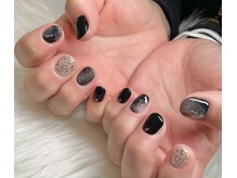 ネイルアンドアイラッシュスタジオ シュシュ(chouchou)/黒ニュアンスめっちゃかっこいい