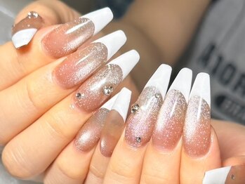 クロレネイルズ(colorer nails)の写真/自爪が弱い方や折れてしまった方も長さ出しで綺麗な指先に♪イベントに合わせて華やかなネイルもオススメ☆