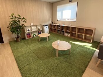 ユニークの写真/《キッズスペース/バリアフリー設計》小さなお子さま連れの方やご年配の方も過ごしやすい空間です♪